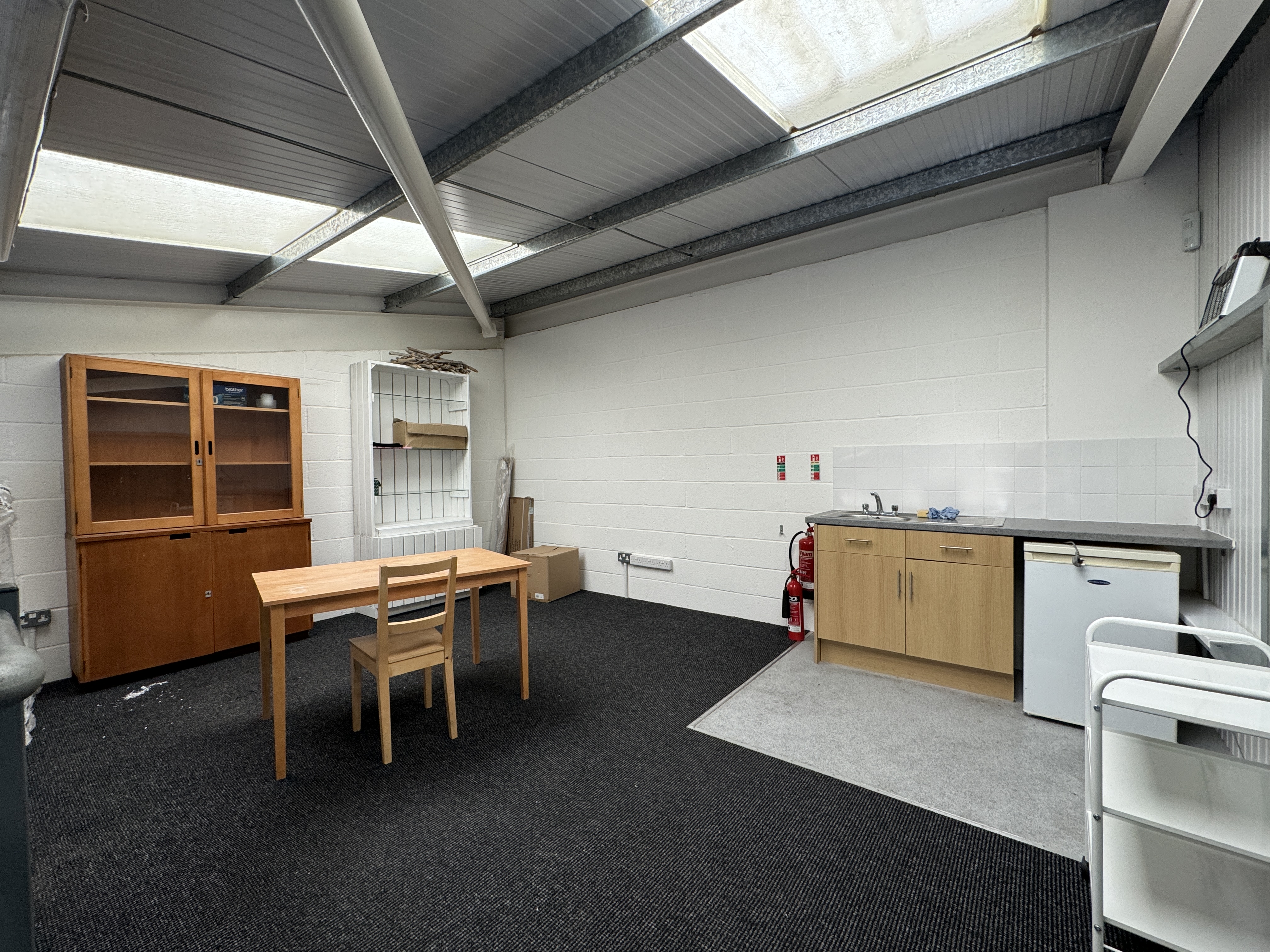 Industrial Unit in Newton Abbot - photo 3